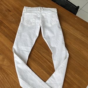 WHITE MCGUIRE SIZE 25 BUTTONFLY SKINNY LEG STRETCH WHITE JEAN